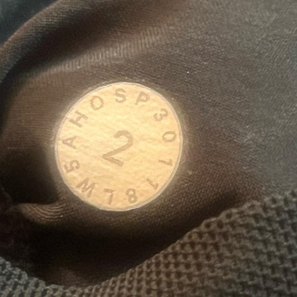 Lululemon On The Fly Pant *28" Dark Olive Sz 2 (First Release) OG - Picture 6 of 8